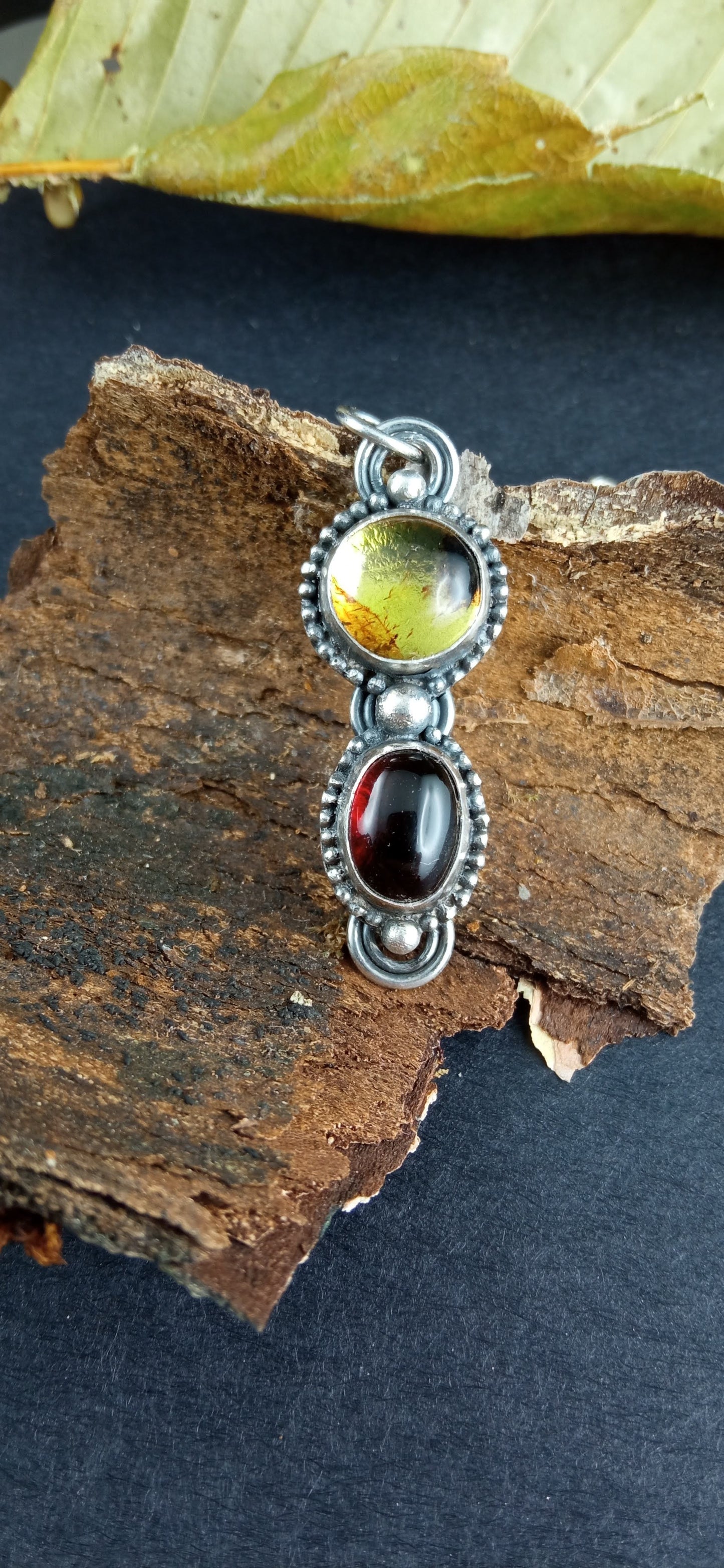 Pendentif Ambre jaune et Ambre rouge